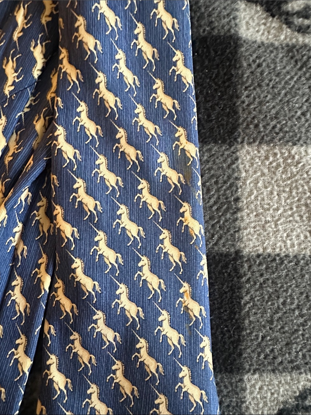 Hermes Navy Silk Tie with Gold Horse Motif - Picture 2 of 4